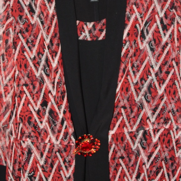 Formal dress - Picture 2 of 3